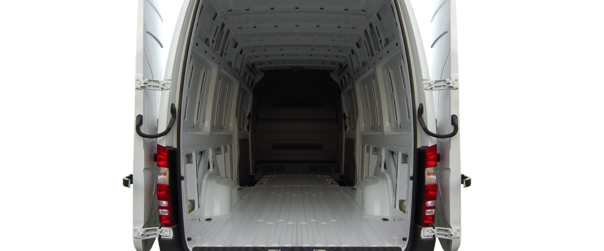 How many cubic feet is a 16 foot moving truck?