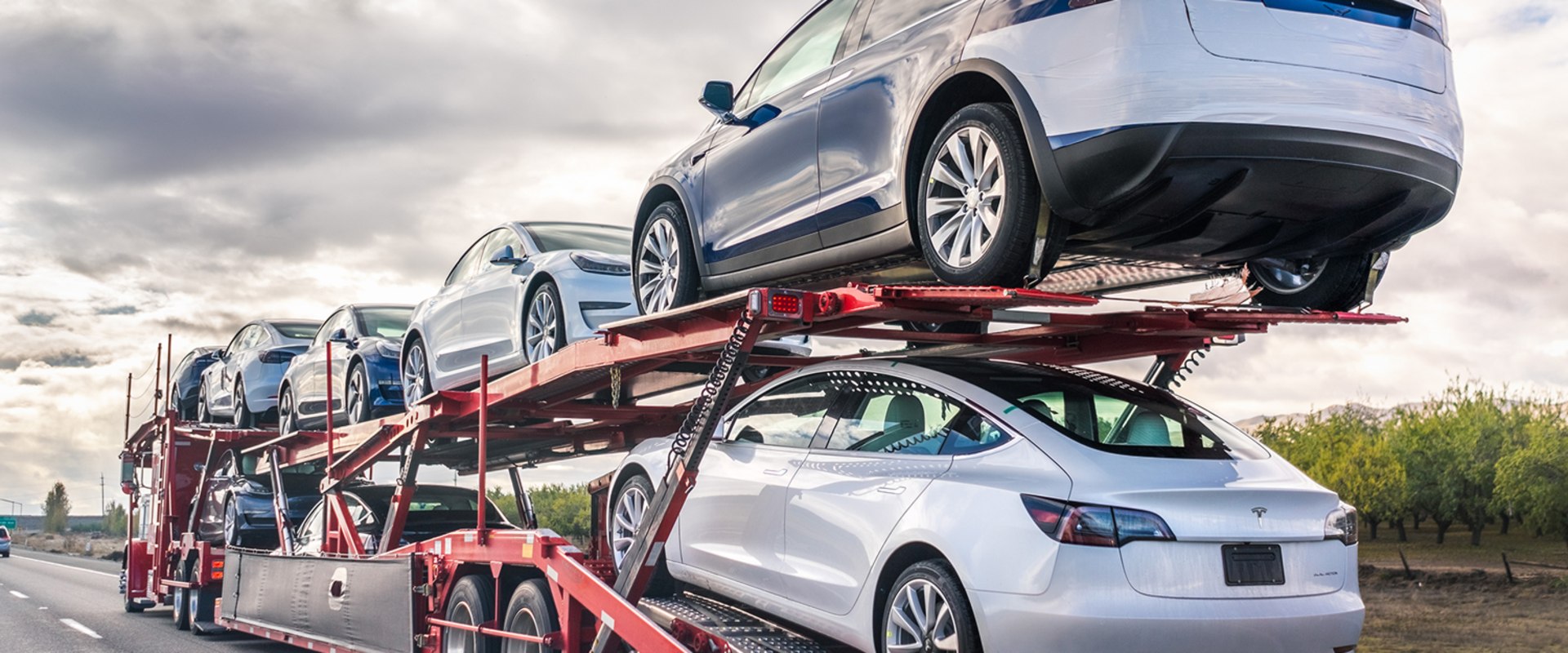 Understanding the Cost of Enclosed Car Shipping